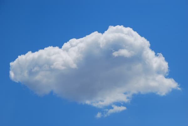AIカメラはCloud上で映像解析をする事ができます。